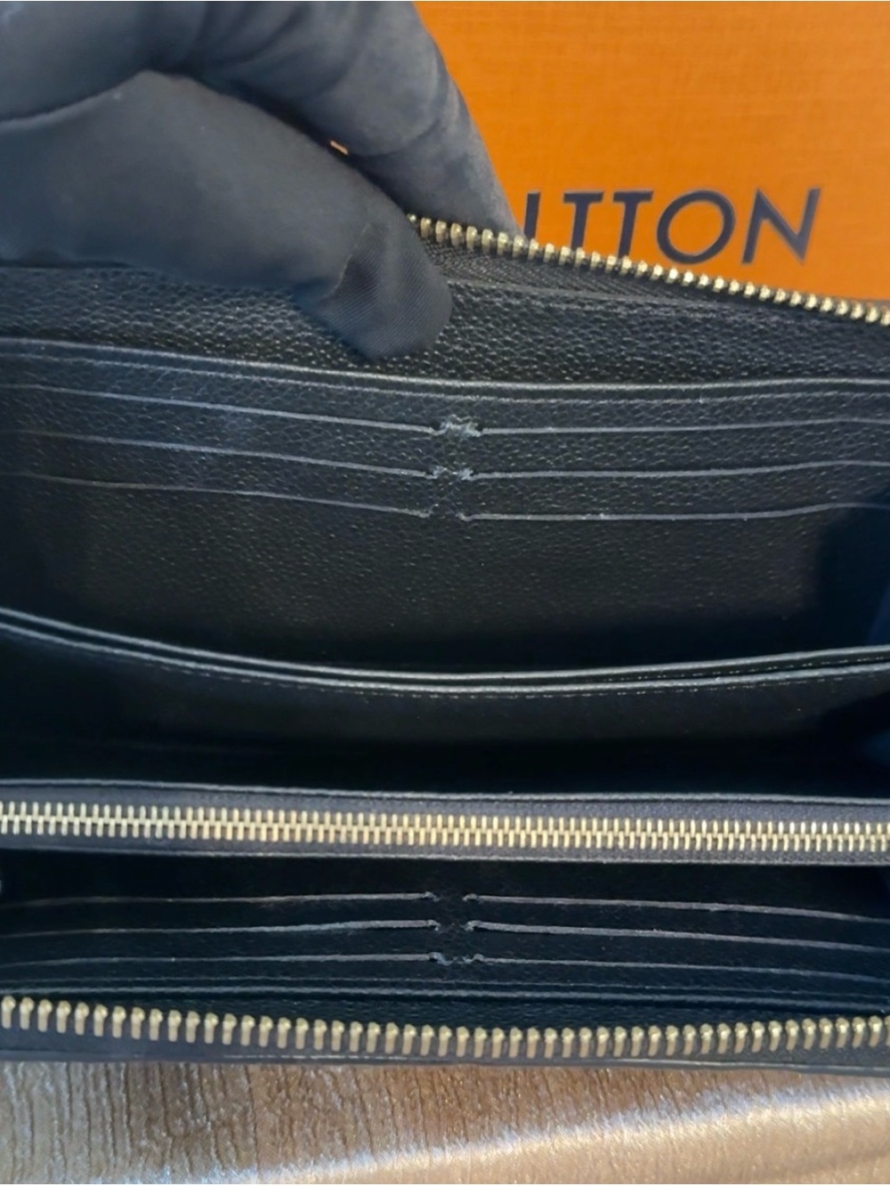 LV classic Empreinte leather embossed monogram Clemence wallet in Noir - Picture 5 of 13